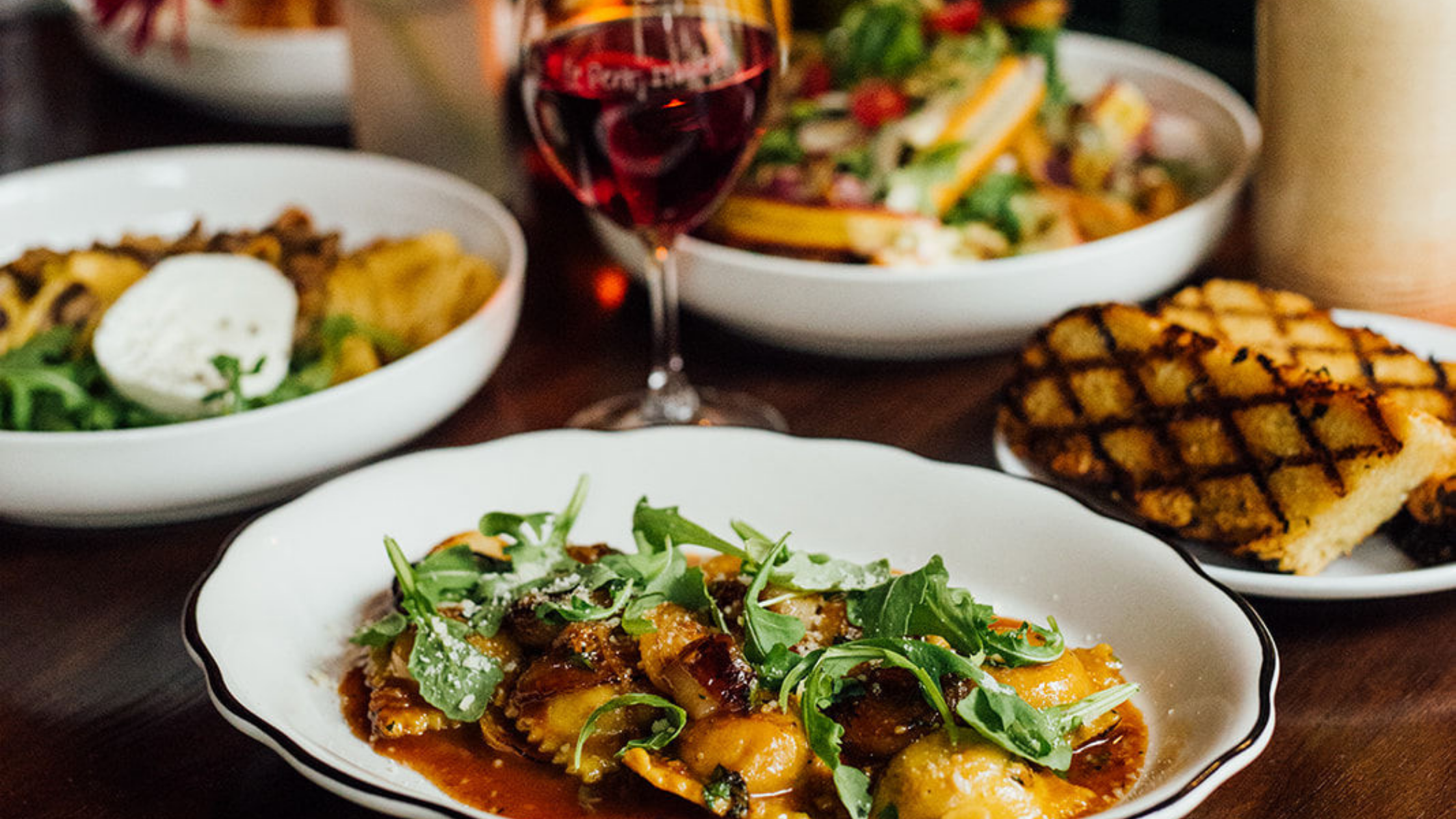 Top 15 des restaurants les plus cosy à Montréal à faire cet automne et cet hiver